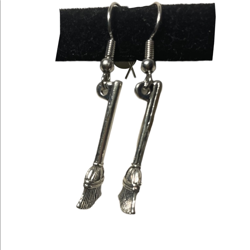 Broom earrings